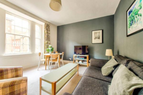 ALTIDO Amazing Location! - Lovely Rose St Apt in New Town